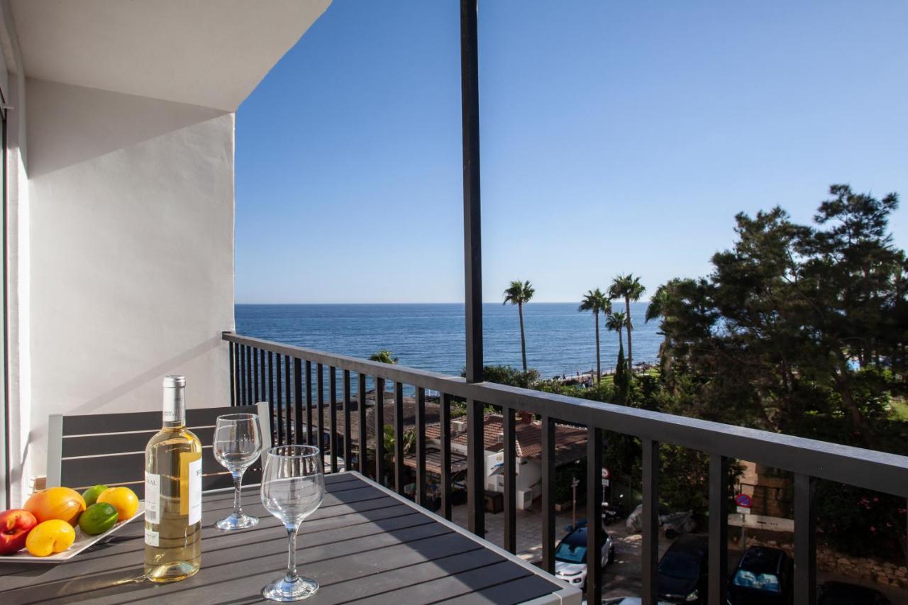Lovely Beachfront Apartment In Calahonda Sitio de Calahonda Dış mekan fotoğraf